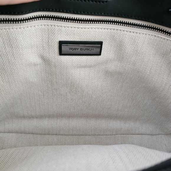 Tory burch willa matte medium tote bag. - Picture 8 of 8